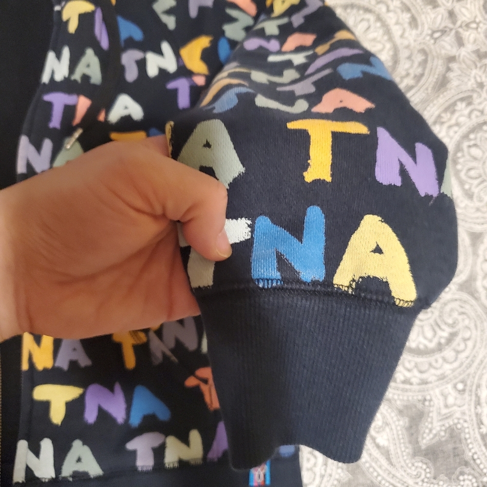 hoodie - Picture 5 of 8